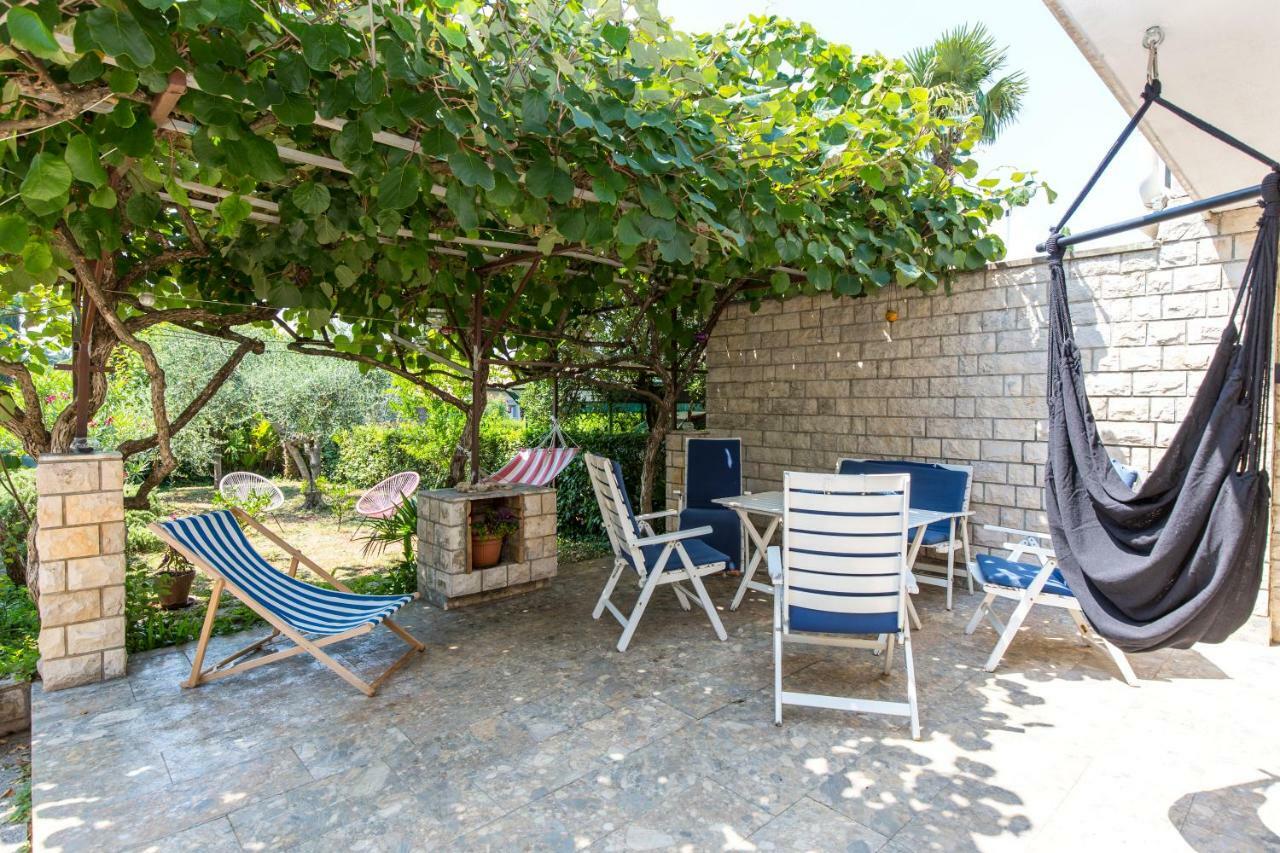 Casa Flora 3-Minutes' Walk From The Beach Novigrad  Exterior photo
